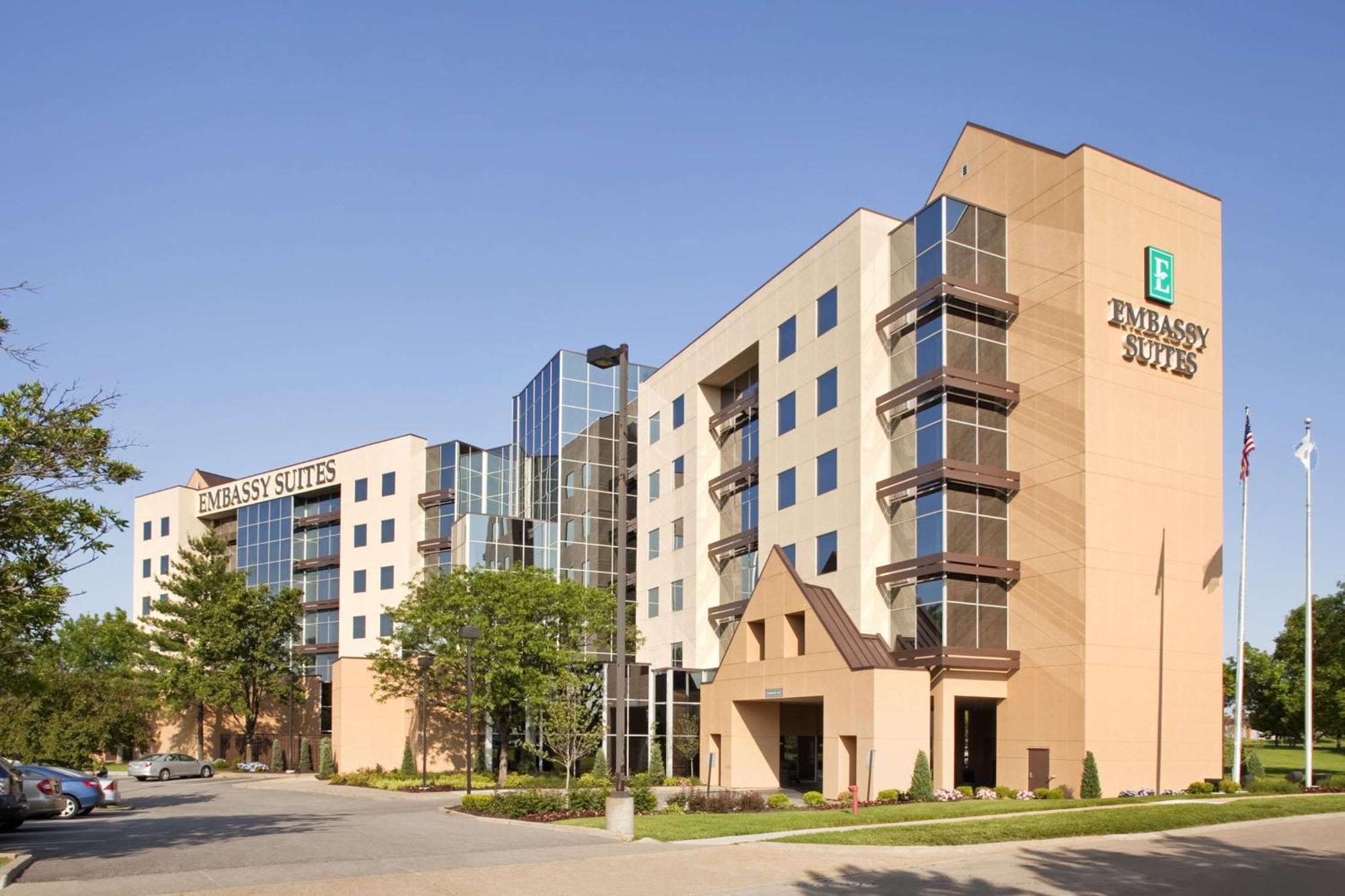 Embassy Suites By Hilton St Louis Airport Bridgeton Exteriér fotografie