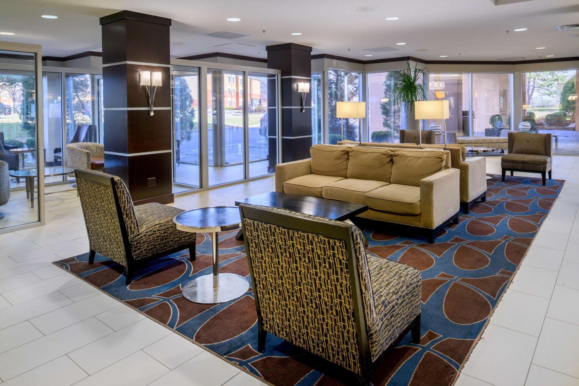 Embassy Suites By Hilton St Louis Airport Bridgeton Exteriér fotografie